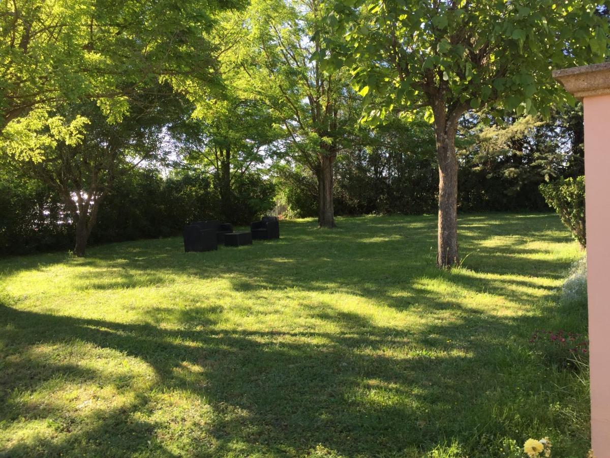 B&B Gite D'Ayran Saint-Quentin-la-Poterie Esterno foto
