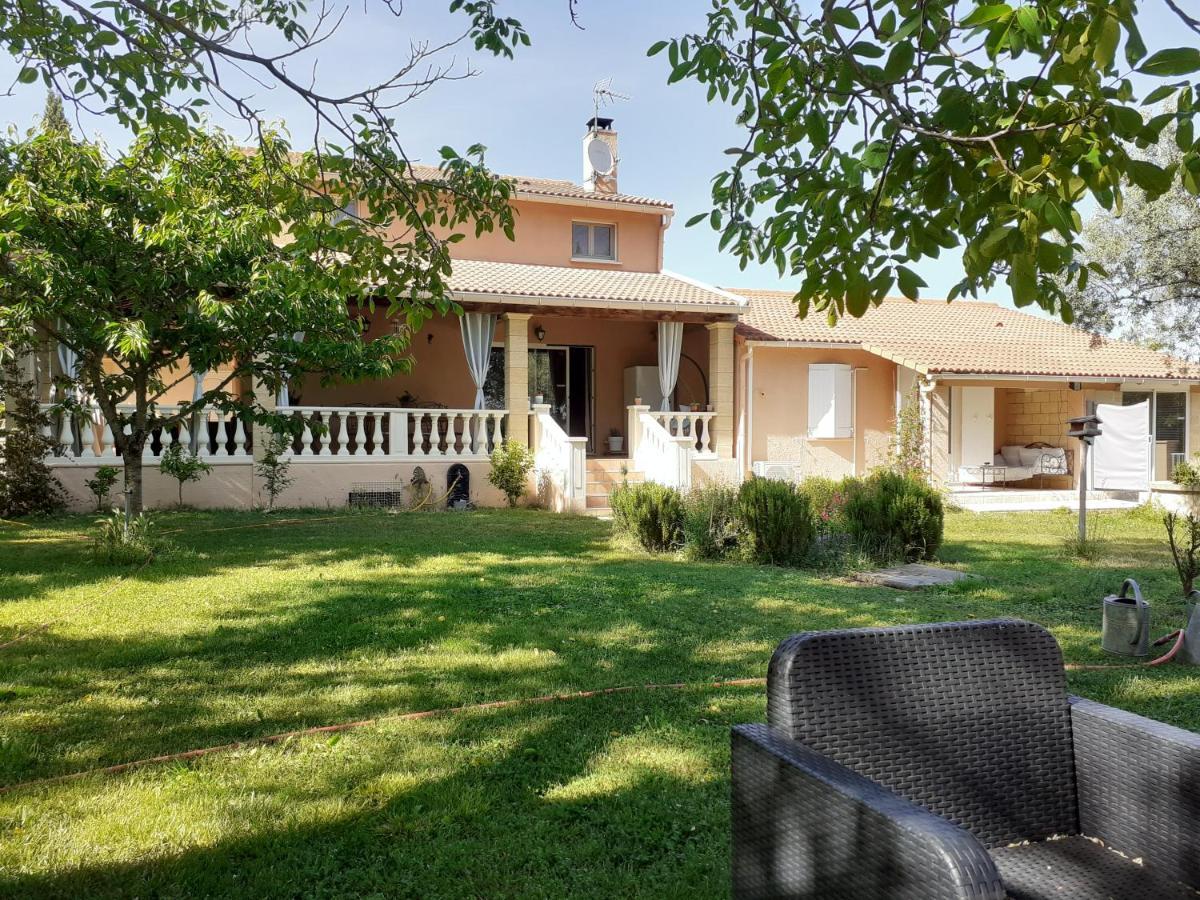 B&B Gite D'Ayran Saint-Quentin-la-Poterie Esterno foto
