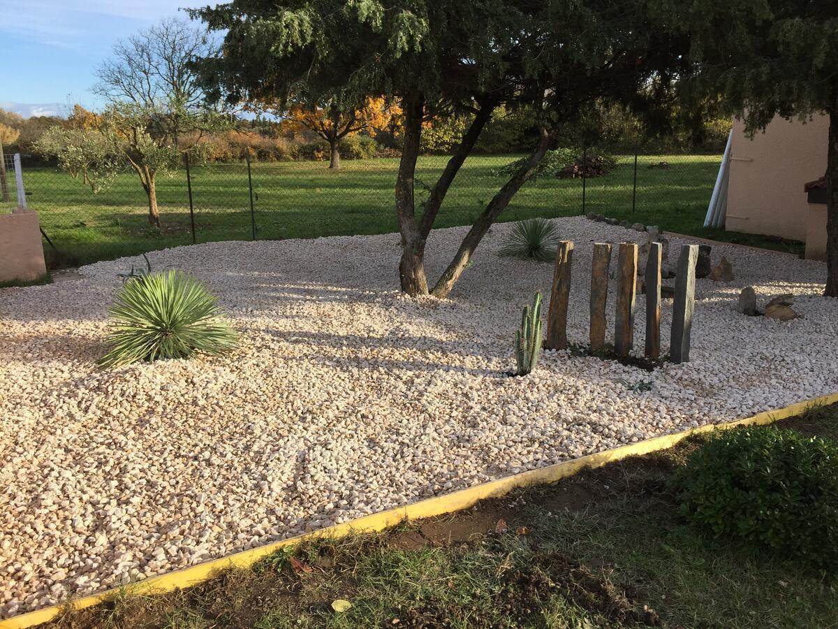 B&B Gite D'Ayran Saint-Quentin-la-Poterie Esterno foto